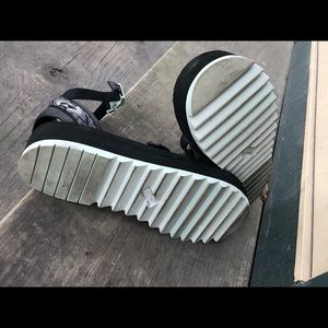 Women’s Teva sandals size 10